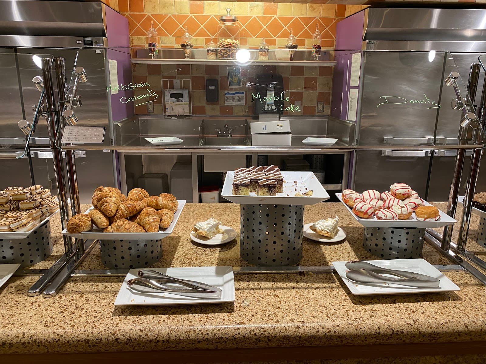 MGM Grand Buffet - Image 5