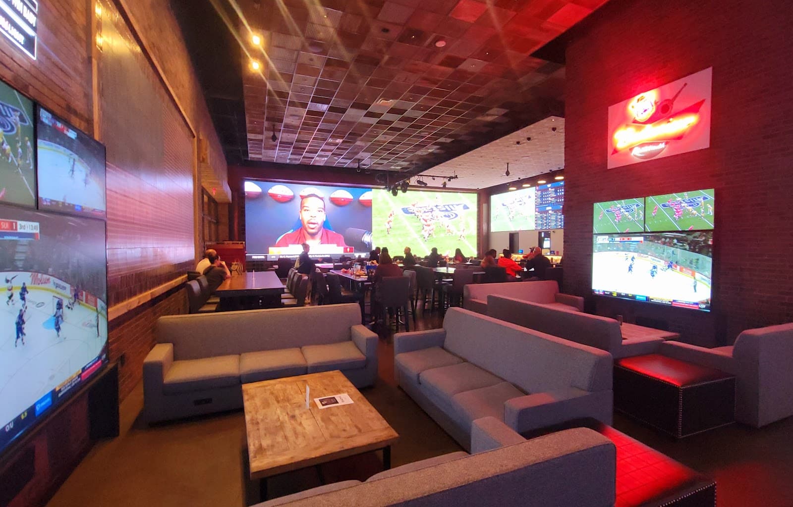 DawgHouse Saloon & Sports Book - Image 3