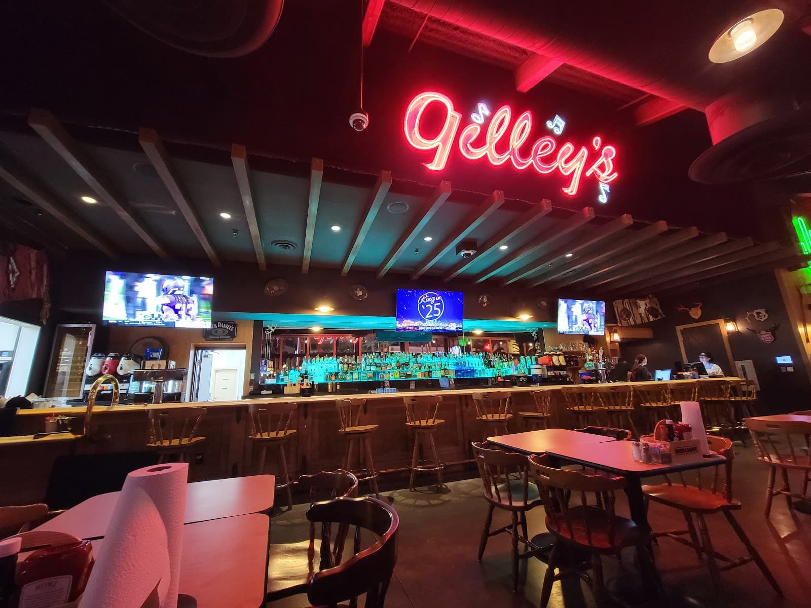 Gilley's Saloon, Dance Hall & BBQ - Image 2