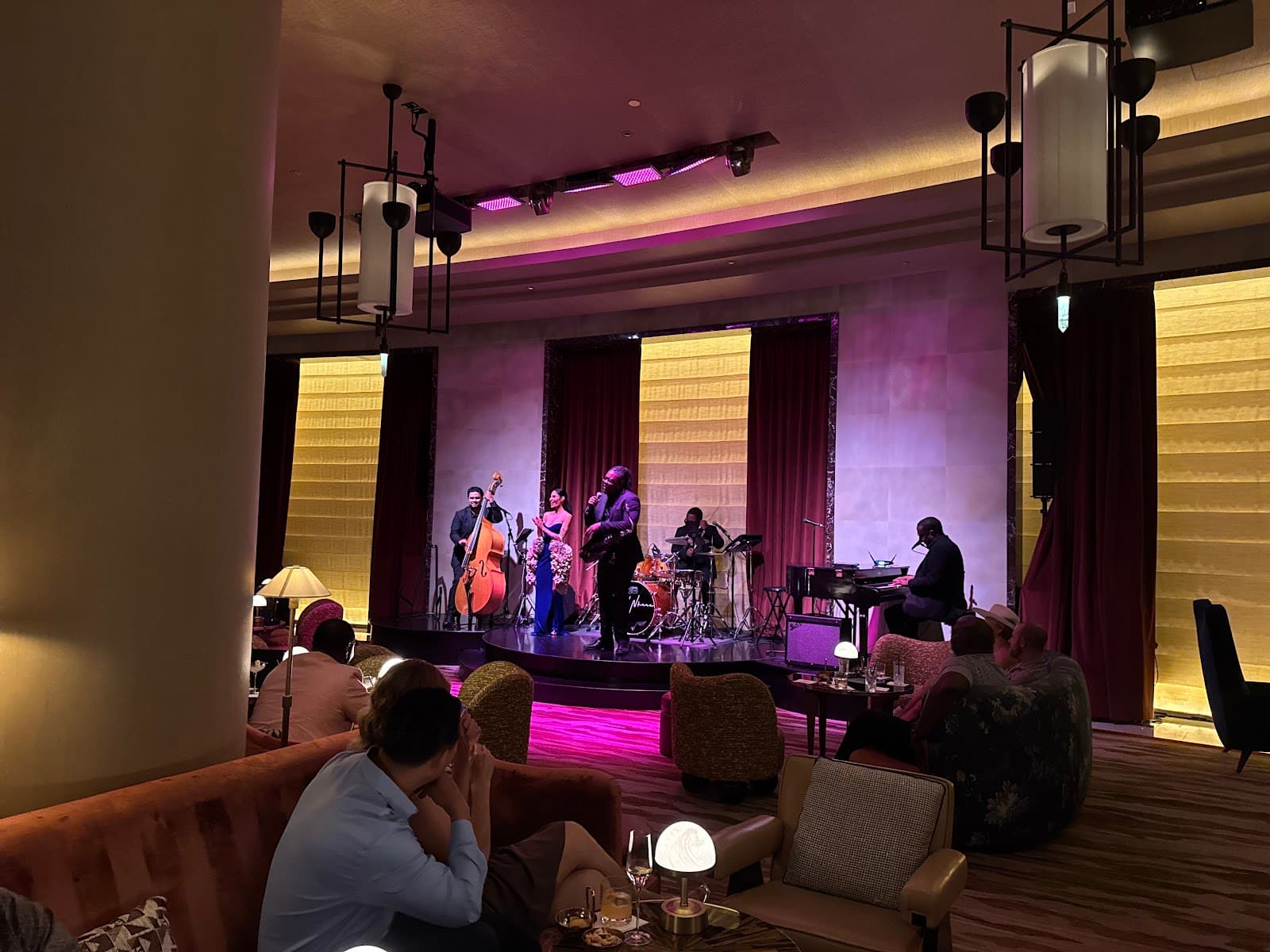 Nowhere Lounge - Image 1