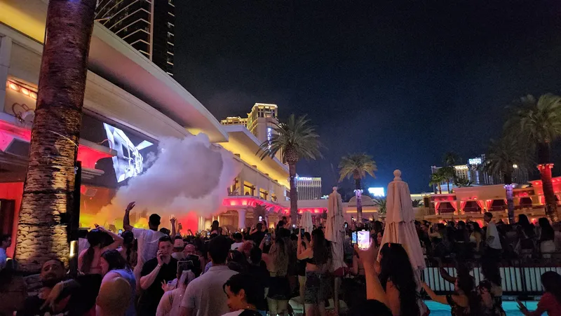 XS Nightclub - Image 3