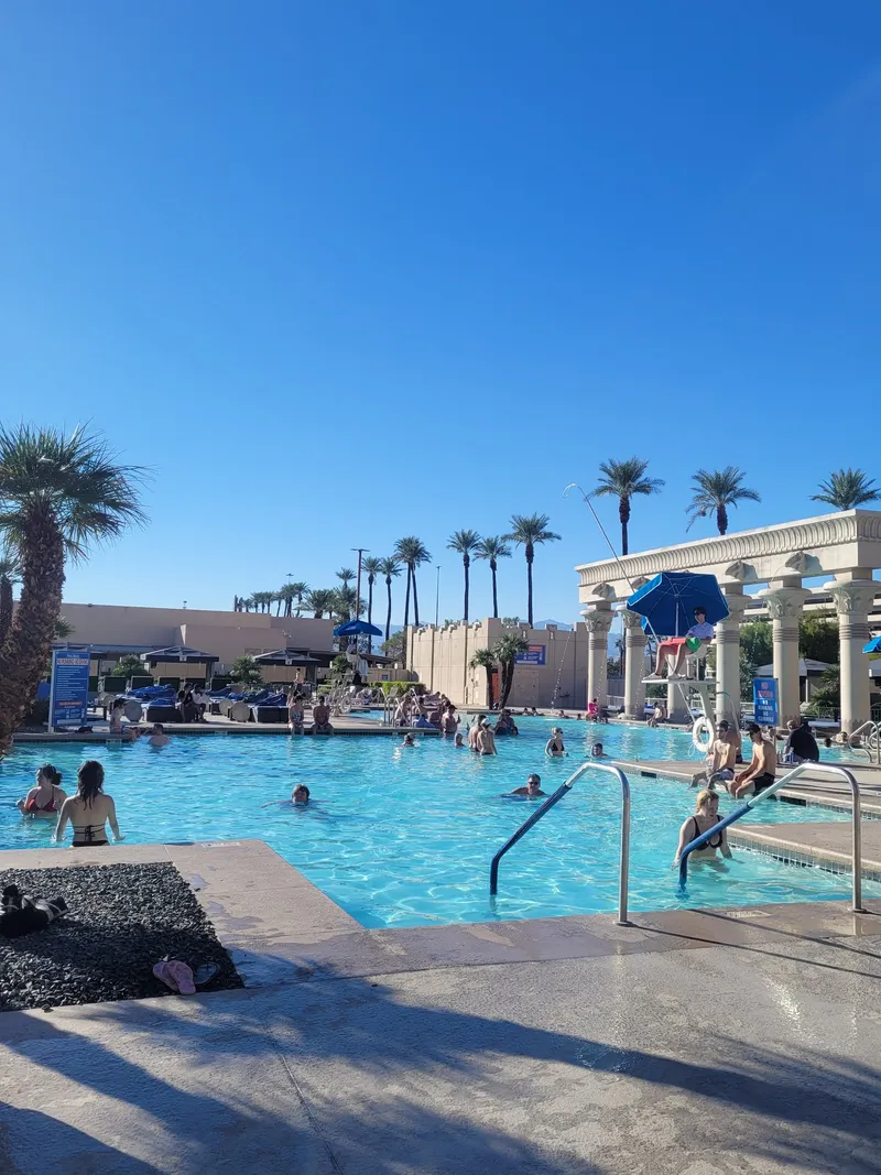 Luxor Pool - Image 4