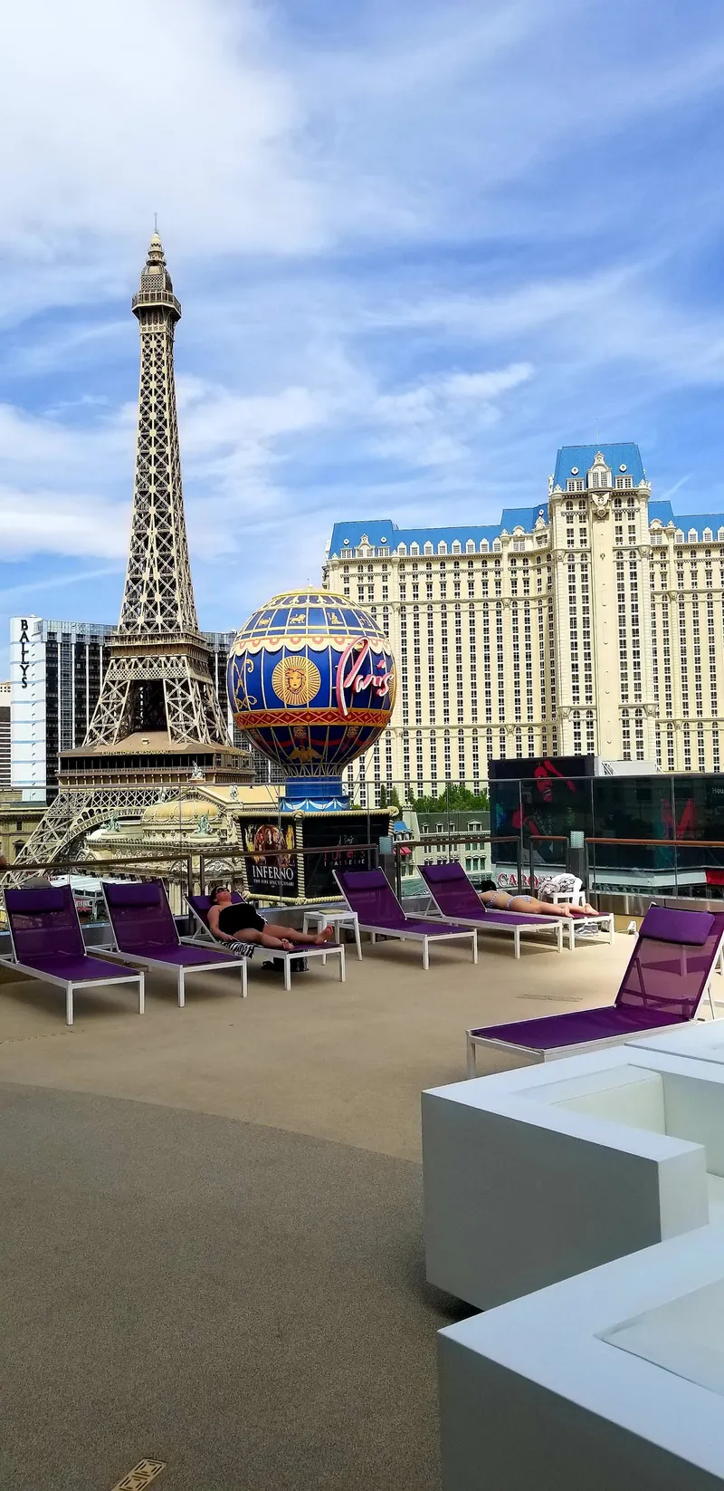 The Cosmopolitan Pool - Image 5