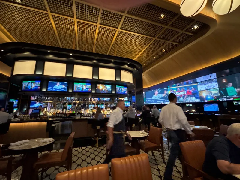 The Tavern Sportsbook at Fontainebleau - Image 2